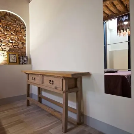 Casa Nora Lucca